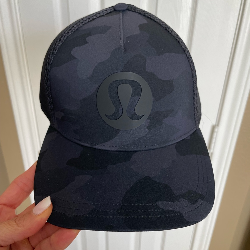 Lululemon trucker hat. New never been worn